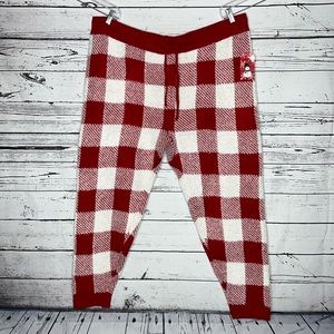 Merry & Bright NWT Size 3X Red & White Christmas Plaid Eyelash Jogger Sweatpants